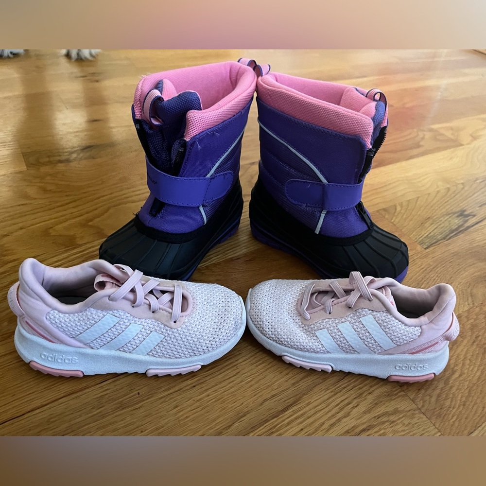 Snow boots and shoe size 8